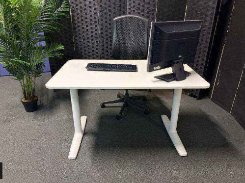 Used single desk  White 120cm x 75cm  study home office computer freestanding
