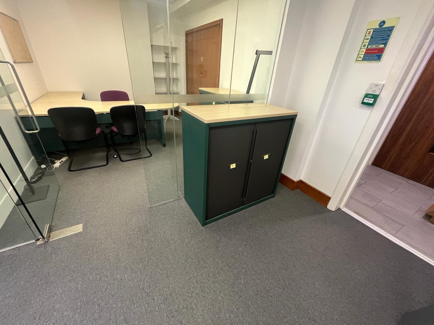 Wood Right Hand Side Office Desk L shape desk 200cm x 160cm x 73cm