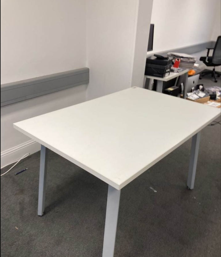 Used White Computer Desk stick leg 120cm x 80cm