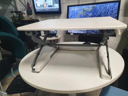 Used Yo yo desk height adjustable white 56 x 70cm