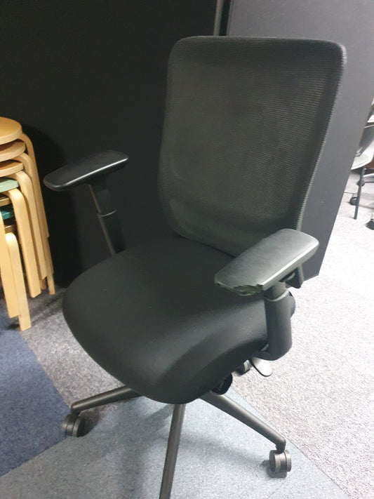 Used Curved Back Black Mesh Swivel chair