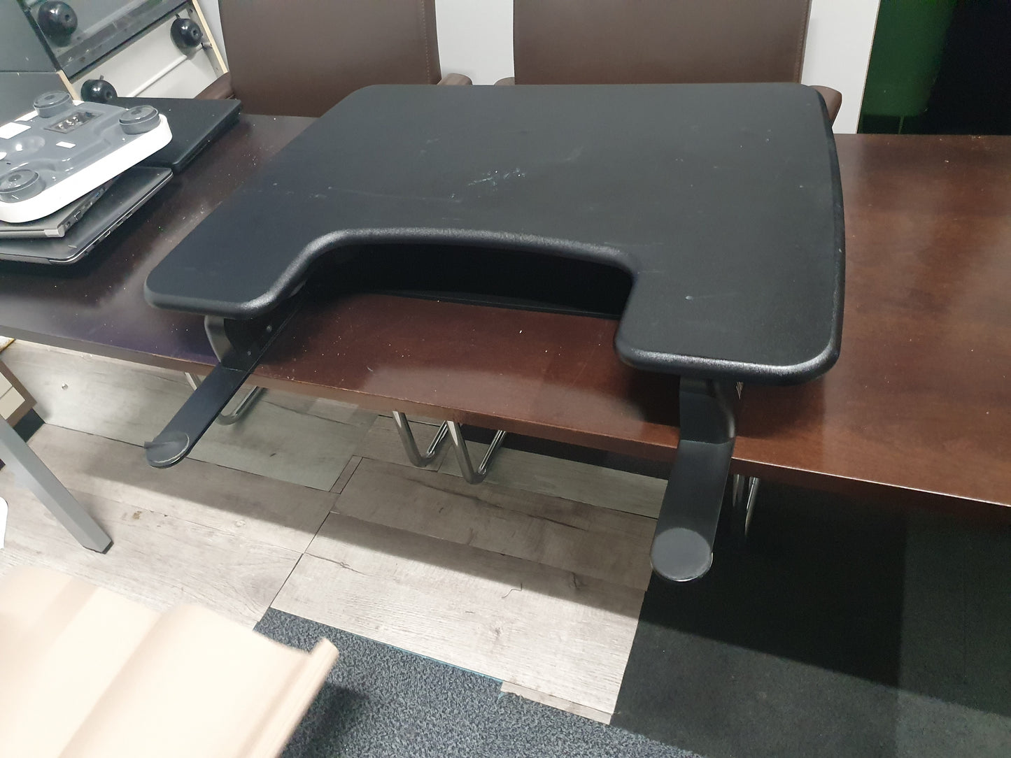Used Vari desk height adjustable Black 77cm x 52cm
