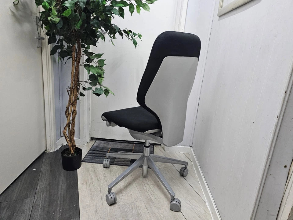 Used Giroflex swivel office chair on castors Contrast black and grey