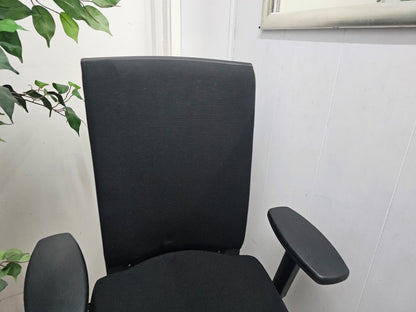 Black Office Swivel chair in croydon, adjustable ergonomic home office desk chair